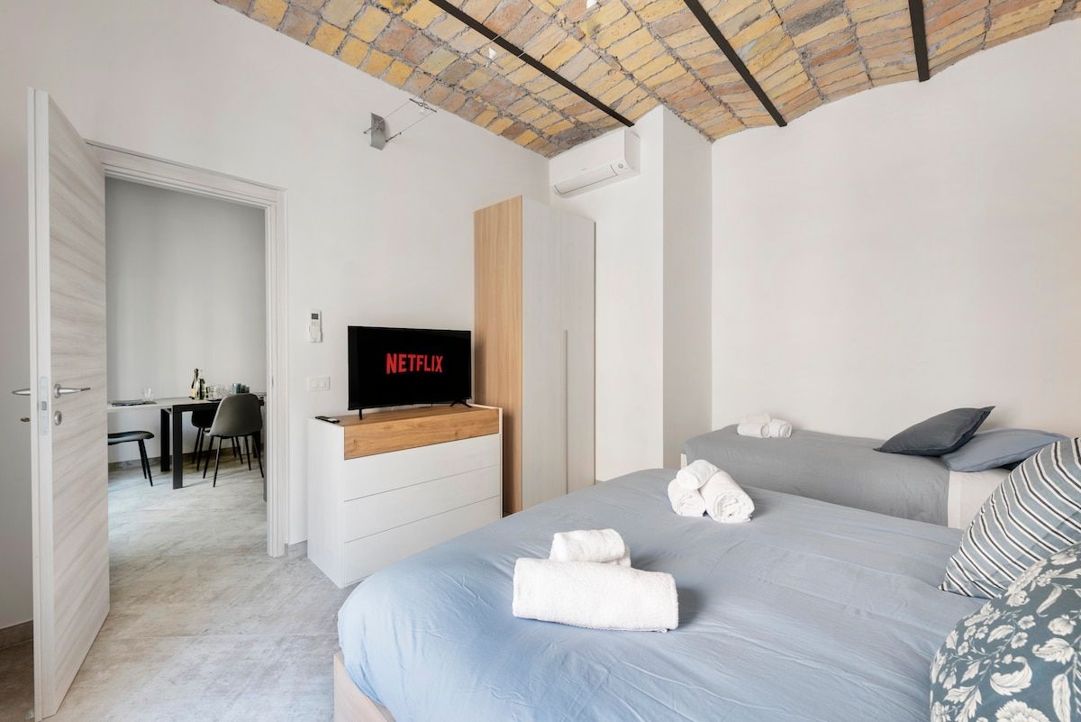 Second bedroom with smart TV