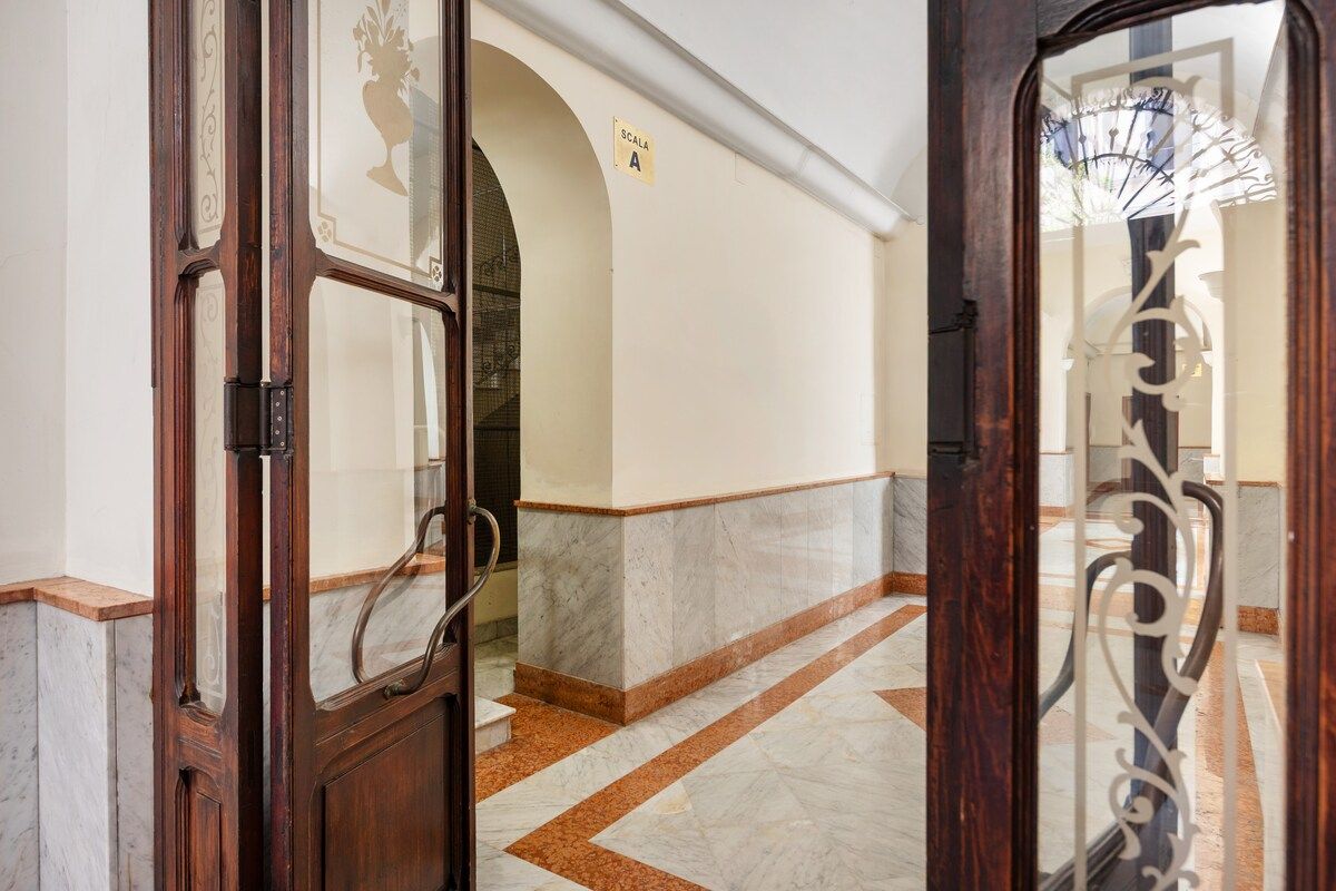 The entrance hall